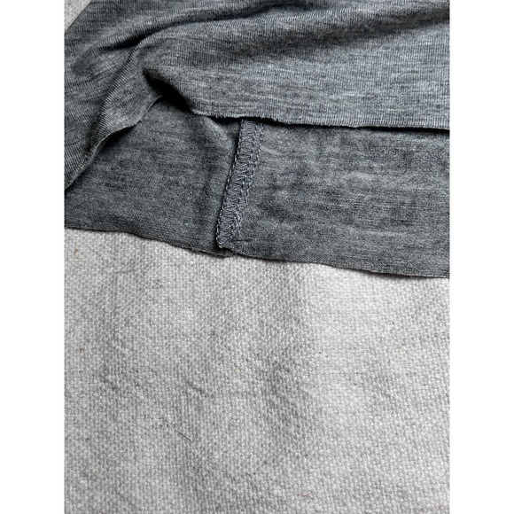 Sundance Gray Ruffle Shirt Top Women M Stretch Viscose Jersey Boho Artsy Neutral - Picture 6 of 8